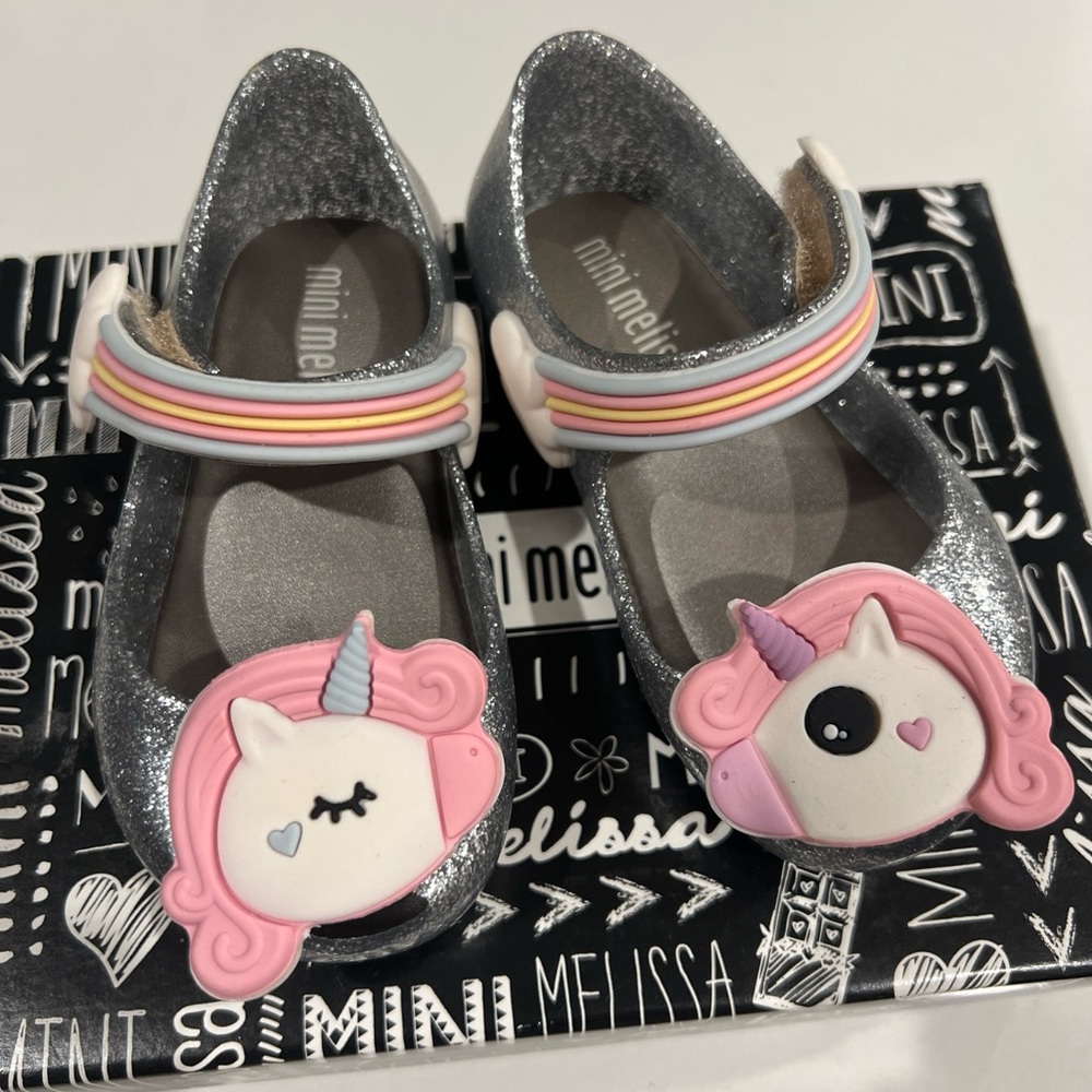 Genuine New Mini Melissa Unicorn Silver Glitz - size 5 toddler